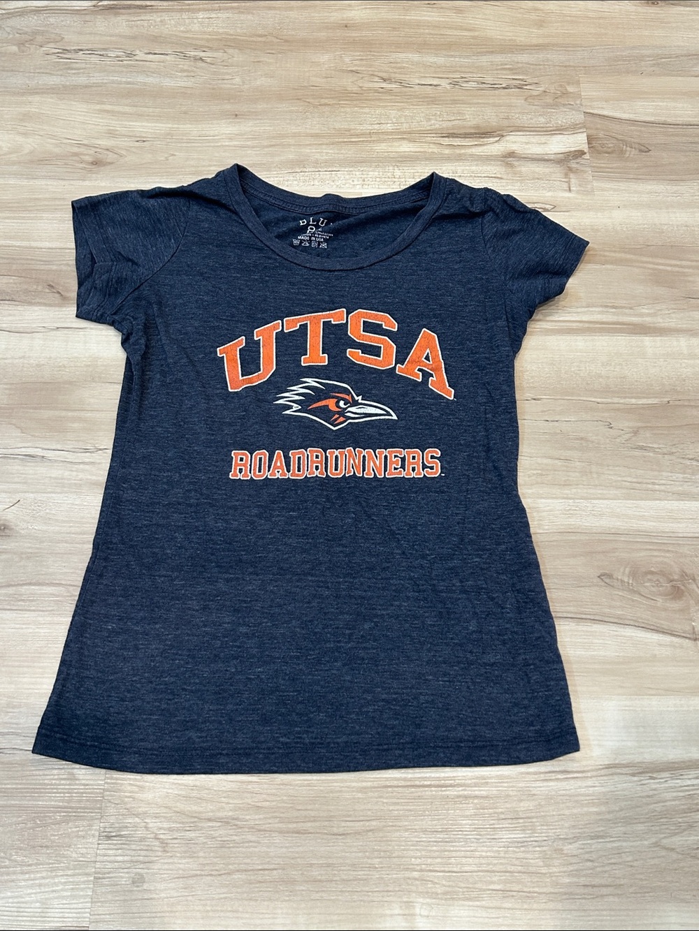 UTSA Roadrunners Women’s Fitted Graphic Tee
